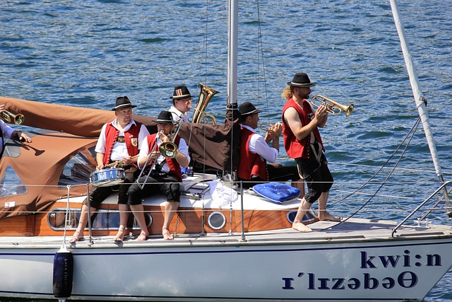 这其中不仅 这其中不仅